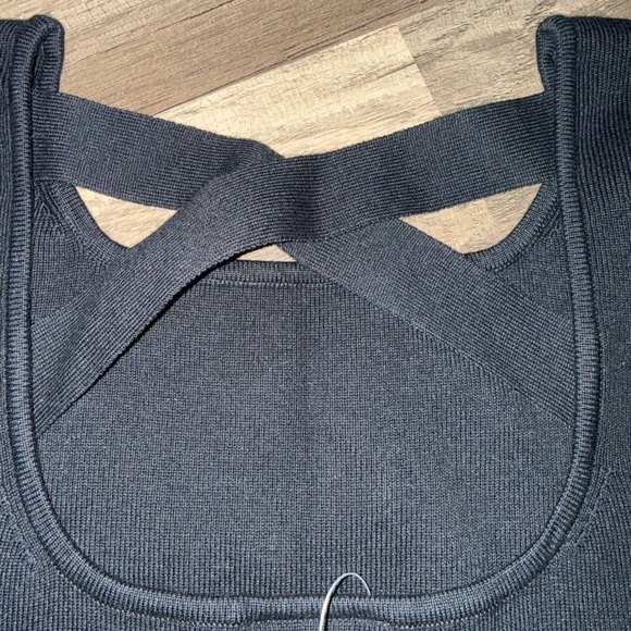 Talbots Classic Black Short Sleeve Top PM - Picture 3 of 9